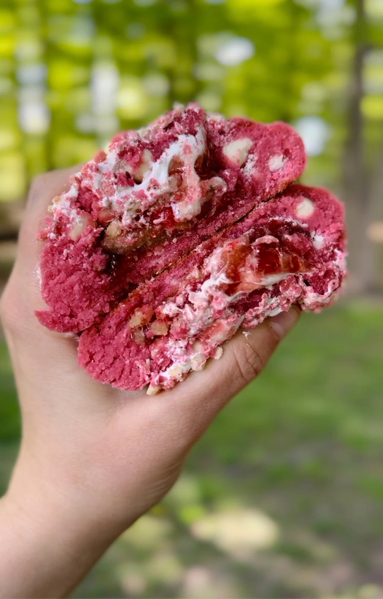 Strawberry Lemonade Stuffed Cookie Recipe