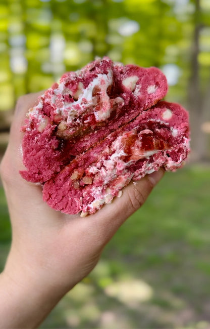 Strawberry Lemonade Stuffed Cookie Recipe